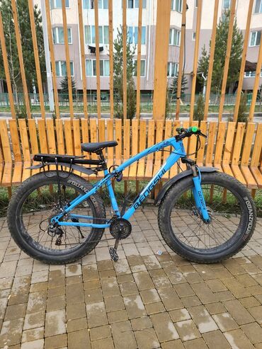 рама велосипеда: Велосипед фэтбайк (fatbike) голубого цвета, подойдет как детям так и
