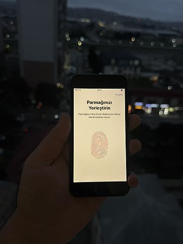ikinci el iphone 8: IPhone 8, 64 GB, Qara, Barmaq izi, Simsiz şarj, Sənədlərlə — 4