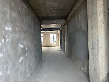 ts group: Просторное коммерческое помещение open space с панорамными окнами. - — 8