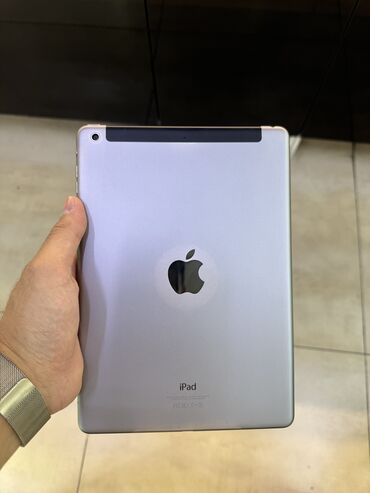 ipad 9 поколения: Планшет, Apple, память 64 ГБ, 9" - 10", 4G (LTE), Б/у, Классический цвет - Серый