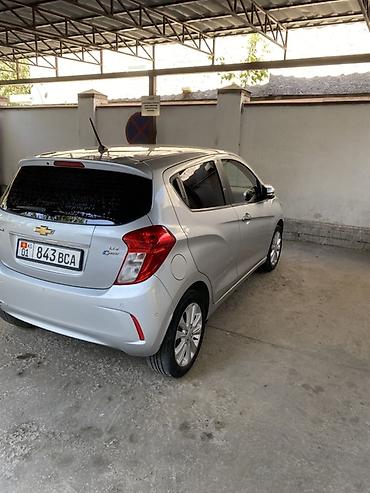 r2: Chevrolet Spark: 2016 г., 1 л, Вариатор, Бензин, Хэтчбэк — 4