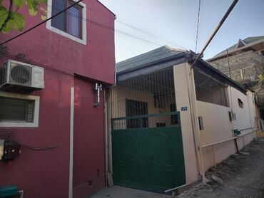 купить дом в хырдалане: Поселок Бинагади 5 комнат, 130 м², Средний ремонт