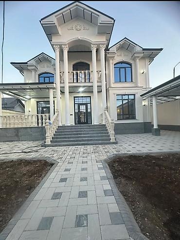 Продажа коттеджей и домов: СРОЧНО ПРОДАЁТСЯ ОСОБНЯК Район: Арча-Бешик ▪️ 2 этажа ▪️ Площадь дома — 1