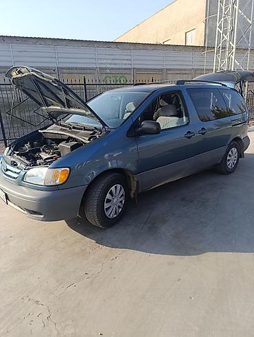 Toyota Sienna: 2001 г., 3 л, Автомат, Бензин, Минивэн