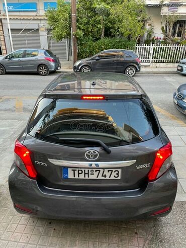 Toyota: Toyota Yaris: 1.3 l. | 2011 έ. Sedan — 6