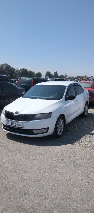 авто лизинг рассрочка: Skoda Rapid: 2015 г., 1.6 л, Механика, Бензин, Хэтчбэк