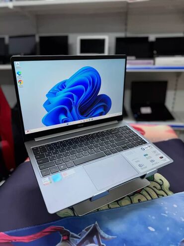 техно камон: Ноутбук, Tecno, 16 ГБ ОЗУ, Intel Core i5, 15.6 ", Новый, Для работы, учебы, память SSD