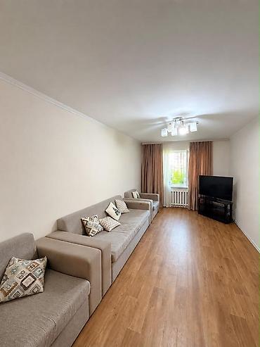 азиа мол: 3 комнаты, 63 м², Азия Молл Индивидуалка, 1 этаж, Косметический ремонт — 1