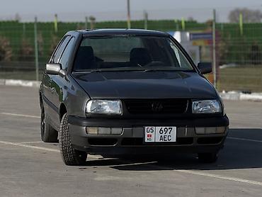 Volkswagen: Volkswagen Vento: 1992 г., 1.8 л, Бензин, Седан — 2