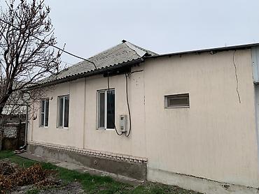 Продажа коттеджей и домов: Продаю дом Продаётся дом в селе Кожомкул, участок 8 соток по факту — 4