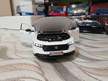dəmir pullar: Honda Accord 2.0T – 1:18 miqyaslı metal kolleksiya modeli - Material — 6