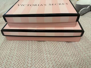 hediyye qutulari instagram: Victoria secret original qutu ikisi birlikte 15