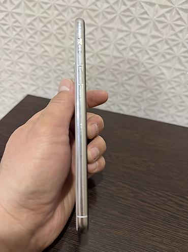 Apple iPhone: IPhone 11 Pro Max — 5