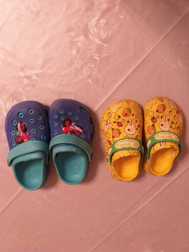 детски кийим в Кыргызстан | БИЛЬЯРД СТОЛДОРУ: Продаю детскую обувь б/у. Размер 24 и 28. Отдам за 300сом