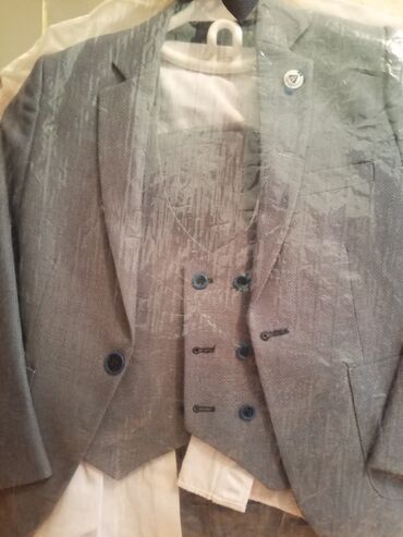 Women's Sneakers and athletic shoes: QADIN 60 AZN VE USAQ 48AZN GEYINILMEYIB UŞAQ (37 VE 31 RAZMER) VE 5-10 — 10