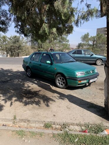 а клас мерс: Volkswagen Vento: 1995 г., 1.8 л, Механика, Бензин, Седан