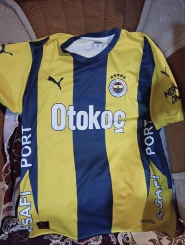 Qantellər: Fenerbahce forması teptezedi az geyinilib cırığı zadi yoxdur