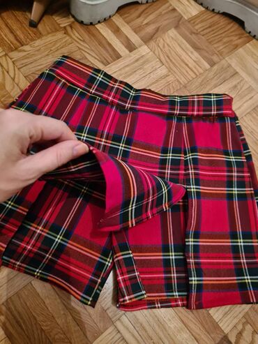 Skirts: S (EU 36), M (EU 38), L (EU 40), Mini, color - Red