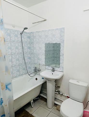 Продажа квартир: 1 комната, 30 м², 11 мкр 104 серия, 1 этаж, Старый ремонт — 5