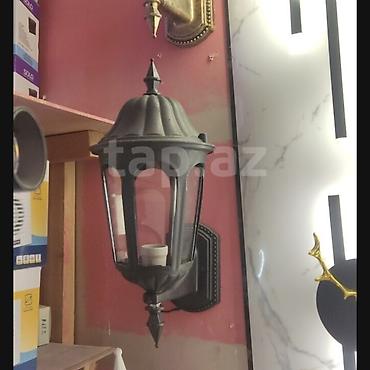taxta qapi sekilleri: Klassik fənər üslubunda divar işıqları. Məhsul dekorativ və — 2