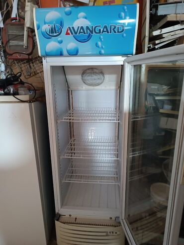 маленький витринный холодильник: Для напитков, Б/у