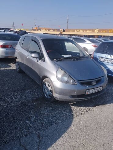 бамперы на хонда фит: Honda Fit: 2002 г., 1.3 л, Автомат, Бензин