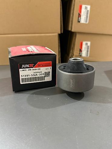 civic: Honda Civic ön razvalni (lower arm) 51391-SNA-305 * 51391-SNA-A03 * — 1