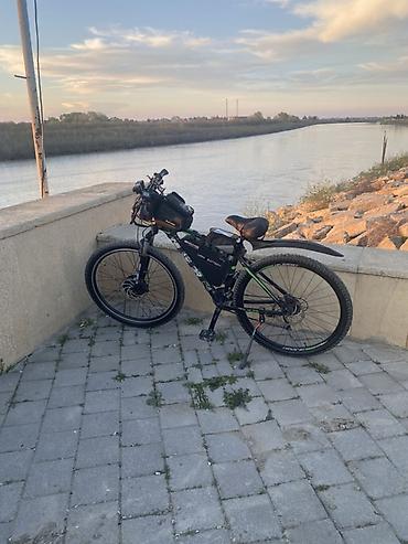 продаю велосипед: Elektron velosiped cox səliqəli istifadə olunub.sürət 45-50km/s, polnu — 4