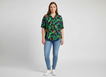 czarna koszula i krótkie spodenki: Medicine, Women`s shirt, size S