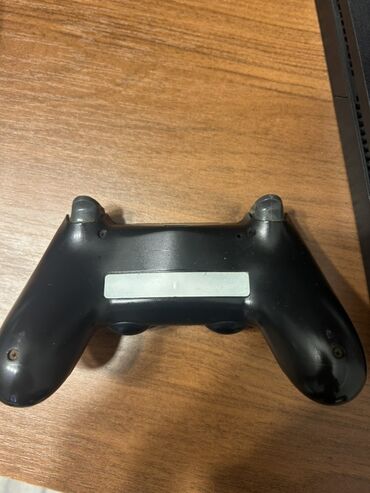 ps4 купить бу: Sony PlayStation 4 konsolu video oyunları oynamaq üçün nəzərdə