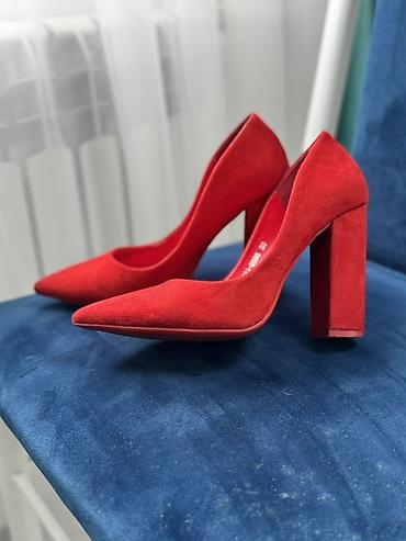 foot patch: Продаю Туфли-лодочки женские, красные, размер 38. Носила раза 2-3 — 1