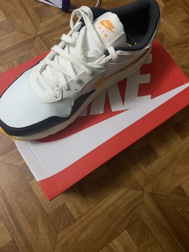 кроссовки air jordan 4: Продаю Nike Air Max Sc. Размер Us 10,5. Заказывал с Америки с сайта