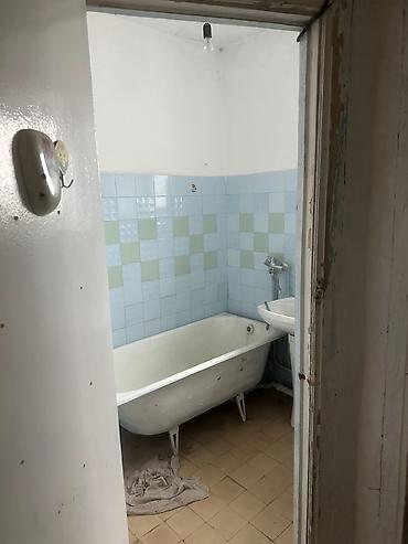 Продажа квартир: 3 комнаты, 57 м², 105 серия, 4 этаж, Старый ремонт — 9