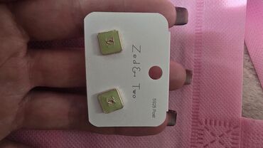 Minđuše: Minđuše na šraf — 20