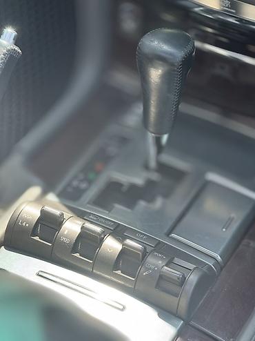 Lexus: Lexus LX: 2010 г., 5.7 л, Автомат, Бензин, Внедорожник — 19