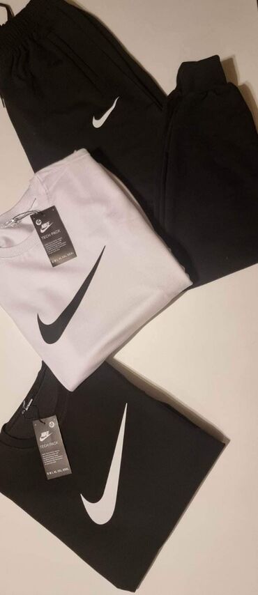 Trenerke: Hit muski kompleti po akcijskim cenama1 za 2350, 2 za 3800 din na lalafo.rs — 10 Trenerke: Hit muski kompleti po akcijskim cenama1 za 2350, 2 za 3800 din — 10