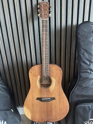 gitara: Bromo akustik gitara – model BAR1H (Serial: 73240) - Korpus forması — 1