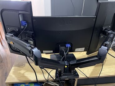 Masaüstü kompüterlər və iş stansiyaları: 3 🖥️ 10core CPU, 48GB DDR4 📌48Gb DDR4 2133Mhz (samsung) 📌2 videokart — 9