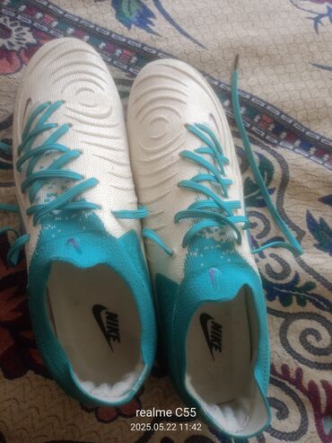 Rukzaklar: Original Nike butsi cəmi 1 dəfə geynilib 42 razmer