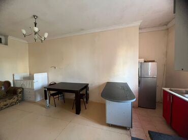 Qarajlar: Bayıl 2 otaqlı, 42 kv. m, Orta təmir