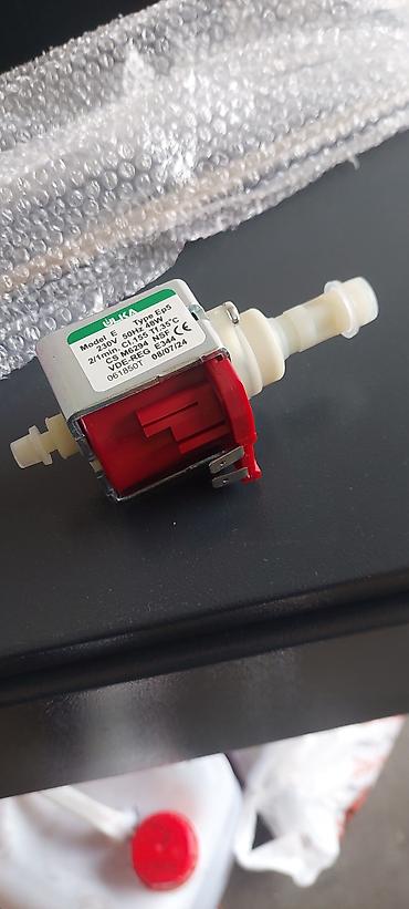 Avtoyuma aparatları: 1 manatliq 50 qəpiklik avtoyuma avadanliqlar satisi yerində — 26