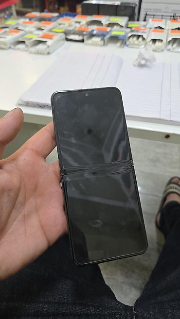 nokia yeni model: Samsung Z Flip, rəng - Qara — 4