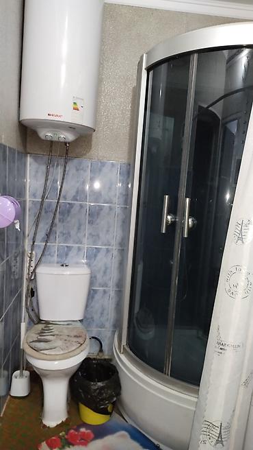 Продажа коттеджей и домов: Дом из пяти комнат имеется хоз постройки сарай на 10 голов, два — 5