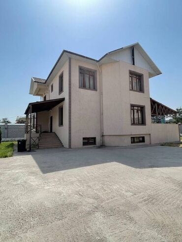 недвижимость дома: 400 м², 12 комнат, Видеонаблюдение, Евроремонт, Балкон застеклен