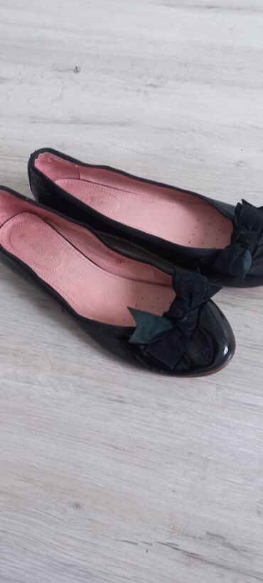 обувь красовки: Туфли 37, цвет - Черный