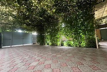 Дома: 🏡 Срочно продаётся дом в Бишкеке! 📍 Колмо ж/м 📐 Площадь дома — 195 м² — 2