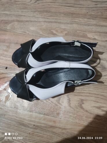 женская кожаная обувь бишкек: Туфли AVK, 37, цвет - Черный