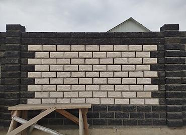 Кладка: Строим забор из пескаблока и заливаем фундамент — 7