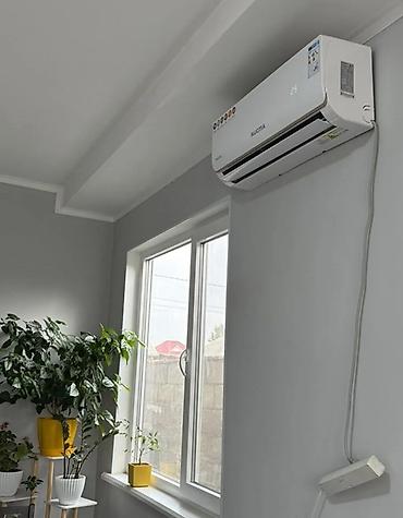 Продажа коттеджей и домов: 🏡 ПРОДАЁТСЯ ДОМ 📍 Район: Ак-Босого 📐 Площадь: 90 м² 🛏 Комнат: 3 🌿 — 7