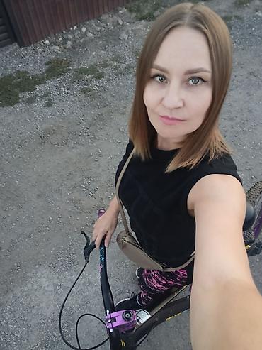 водитель доставка: Ищу работу в доставке,курьером.Можно по магазинам.Авто bud e2 (Задние — 1